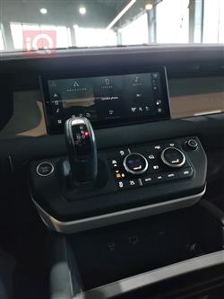 لاند ڕۆڤەر دیفێندەر